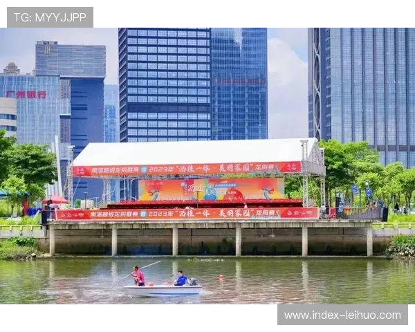 游泳冠军赛推动周边消费，冰室美食与电子票务服务优化观赛体验